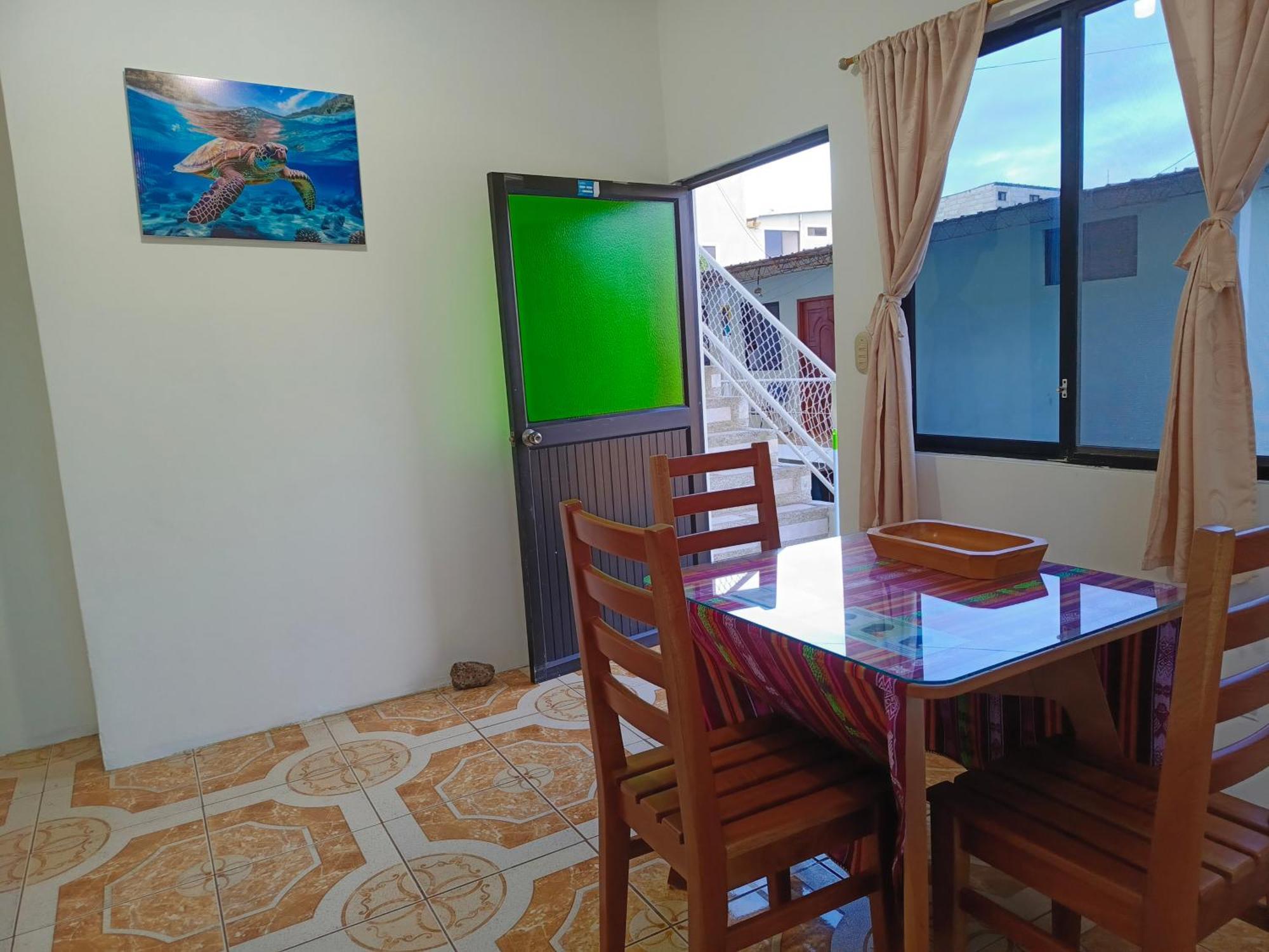 Teresita'S House Suites Con Cocina Privada Puerto Baquerizo Moreno Exterior foto